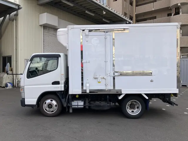 三菱 キャンター 2PG-FBAV0の写真4