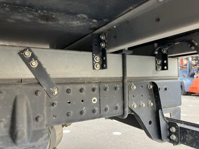 三菱 キャンター 2PG-FBAV0の写真32