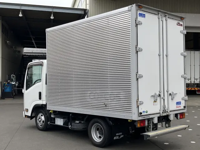 いすゞ エルフ TRG-NLR85ANの写真5