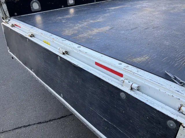 三菱 キャンター 2PG-FEB80の写真16