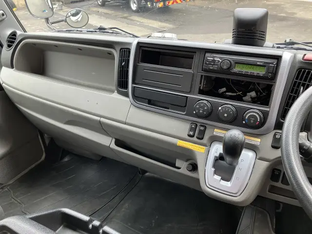 三菱 キャンター 2PG-FECS0の写真21