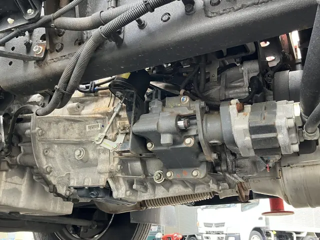 三菱 キャンター 2PG-FECS0の写真26