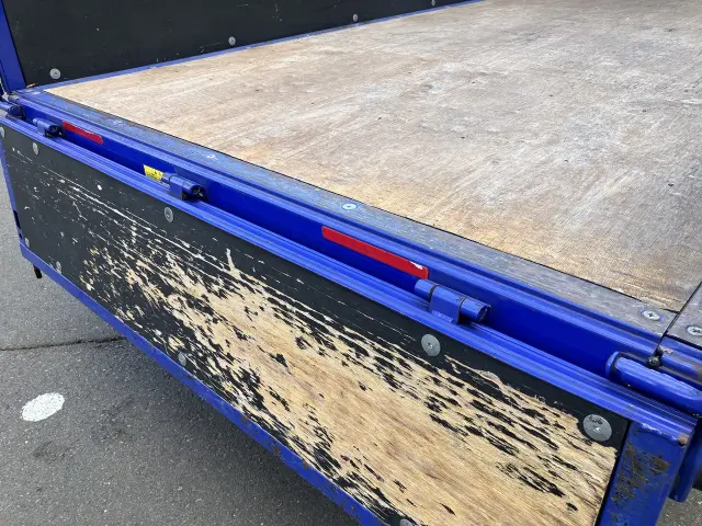 三菱 キャンター 2TG-FBA00の写真16