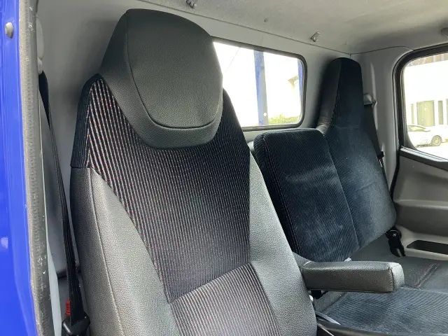 三菱 キャンター 2TG-FBA00の写真21