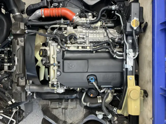 三菱 キャンター 2TG-FBA00の写真23