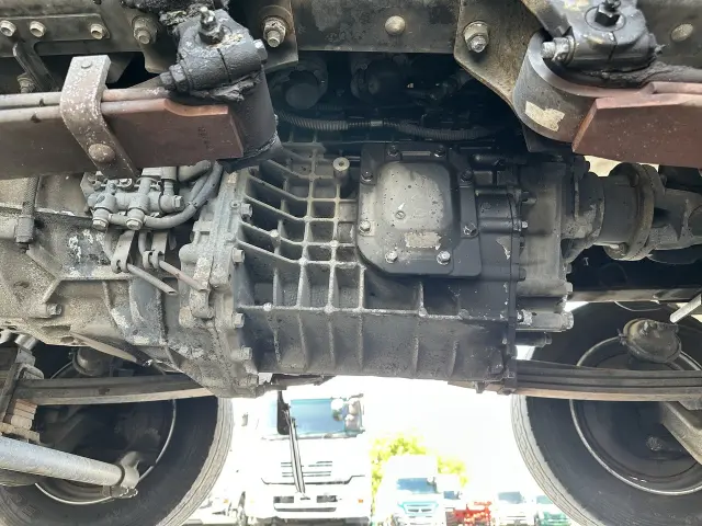 いすゞ ギガ 2PG-CYJ77Cの写真26