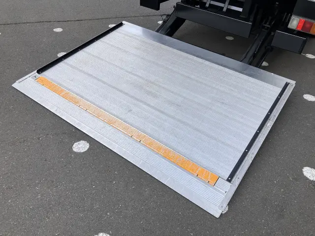 三菱 キャンター TPG-FEB50の写真33