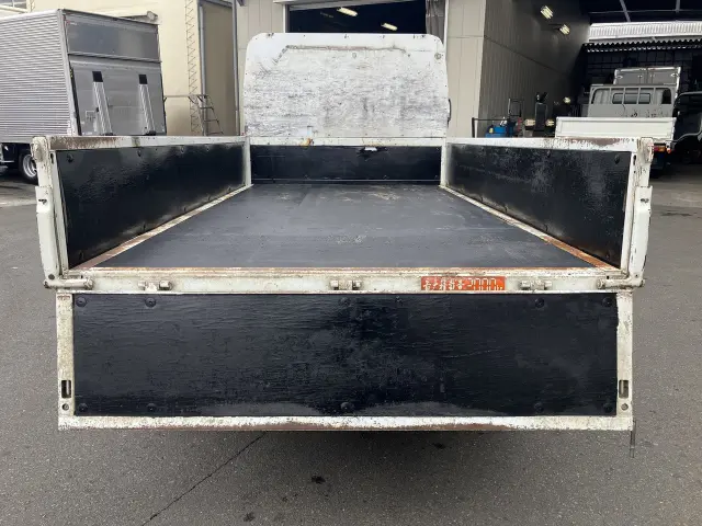 三菱 キャンター 2RG-FBA20の写真3