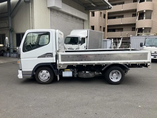 三菱 キャンター 2RG-FBA20の写真4