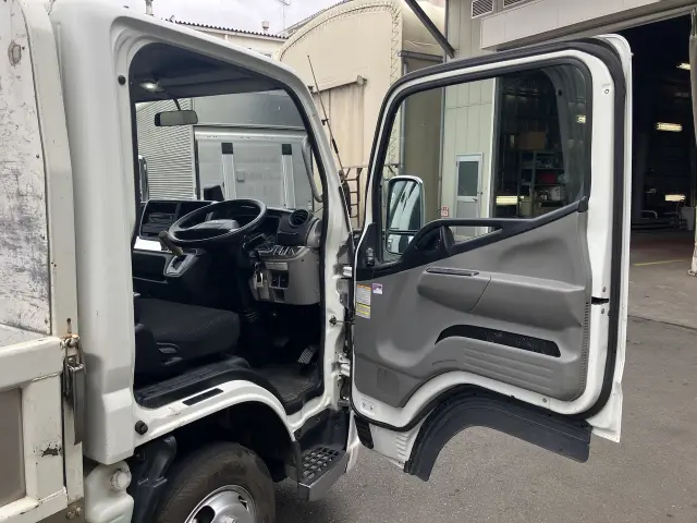 三菱 キャンター 2RG-FBA20の写真17