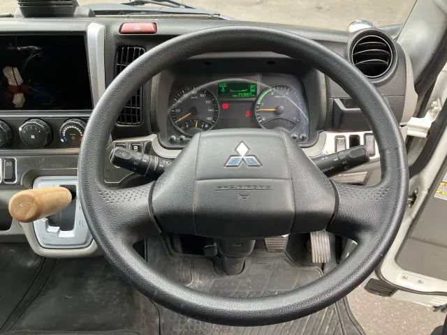 三菱 キャンター 2RG-FBA20の写真18