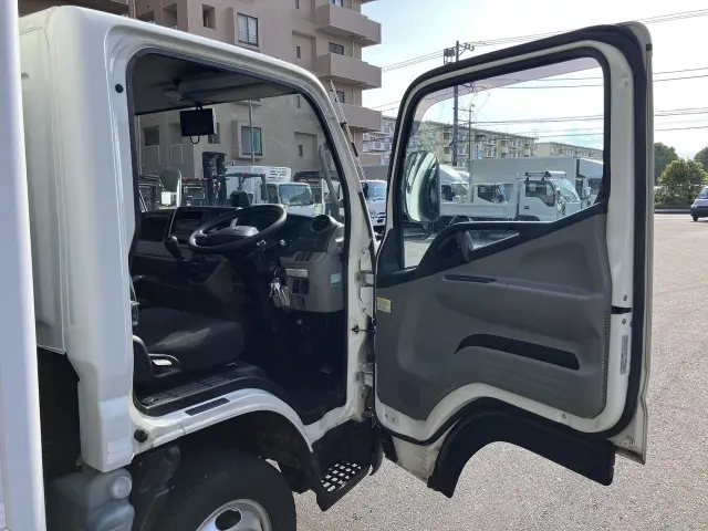 三菱 キャンター TPG-FBA20の写真19