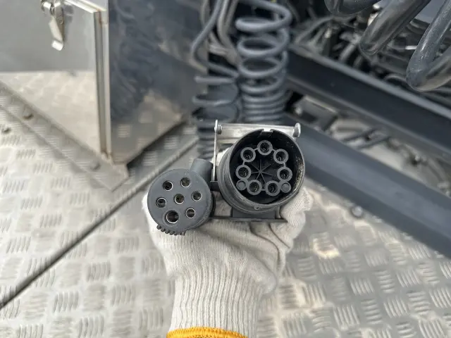 UD クオン 2RG-GK5DABの写真16