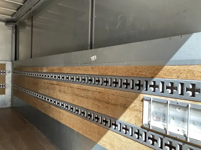 日野 デュトロ TKG-XZU650Mの写真16