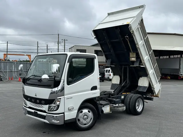 三菱 キャンター 2RG-FBA60の写真1