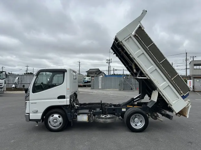 三菱 キャンター 2RG-FBA60の写真5