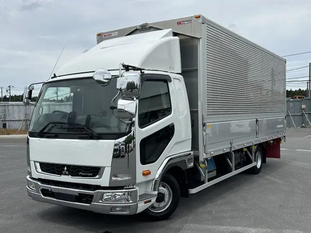 三菱 ファイター 2KG-FK62Fの写真1