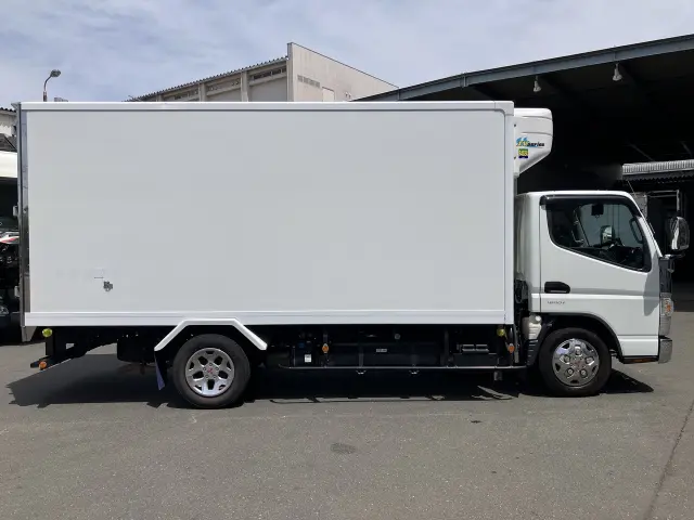 三菱 キャンター 2PG-FEAV0の写真6