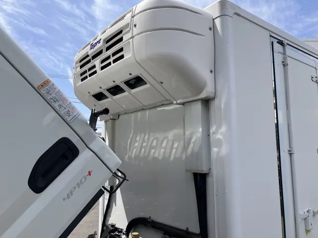 三菱 キャンター 2PG-FEAV0の写真10