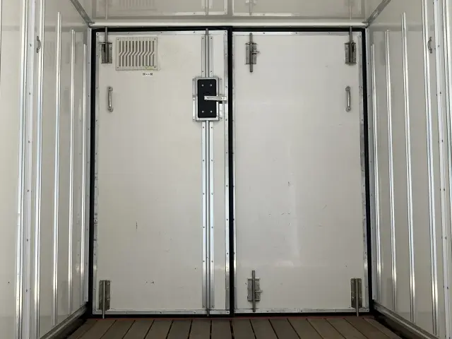 三菱 キャンター 2PG-FEAV0の写真18