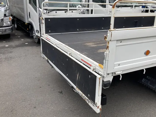 いすゞ エルフ TPG-NPR85ARの写真16