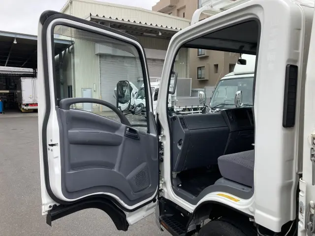 いすゞ エルフ TPG-NPR85ARの写真20