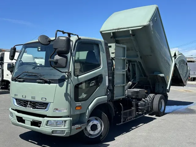 三菱 ファイター 2KG-FK71Fの写真1