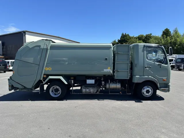 三菱 ファイター 2KG-FK71Fの写真7