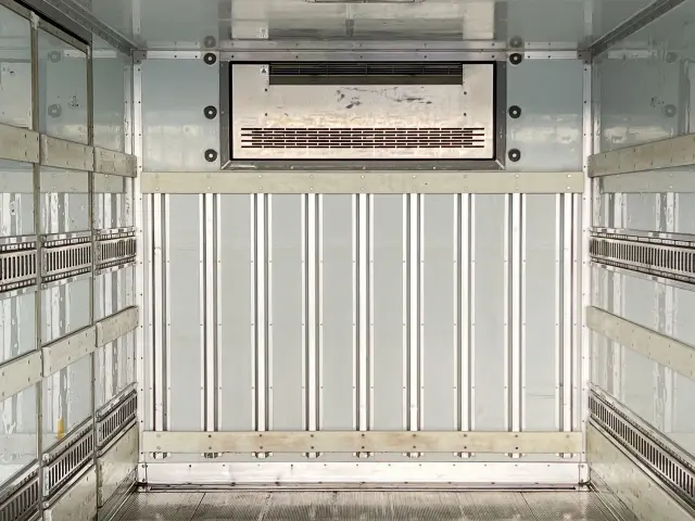 三菱 ファイター 2KG-FK62Fの写真15