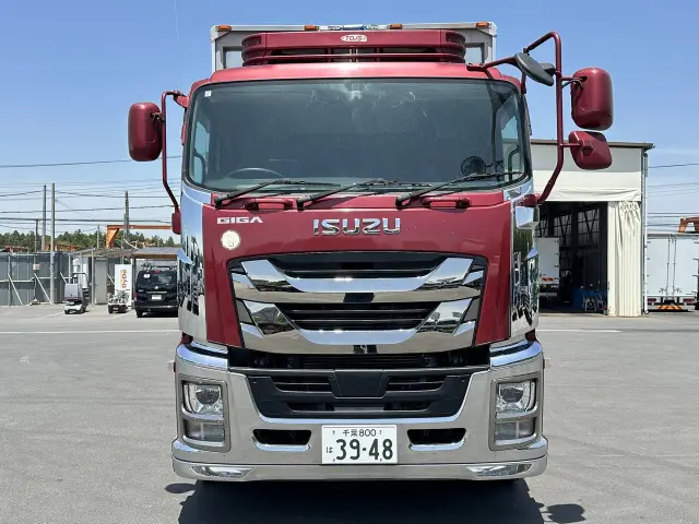 いすゞ ギガ 2KG-CYL77Cの写真10