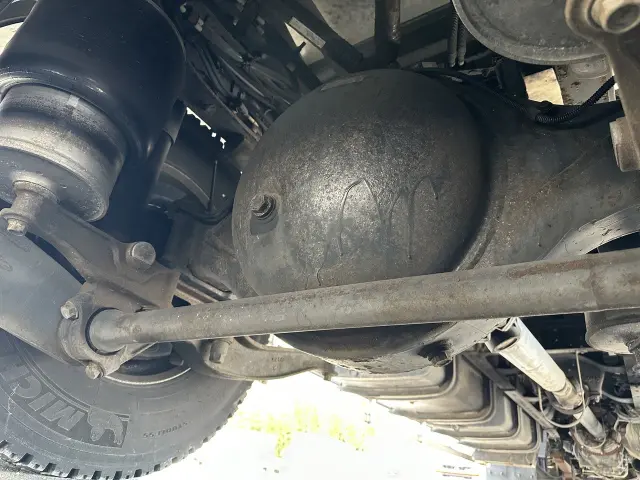 いすゞ ギガ 2KG-CYL77Cの写真28