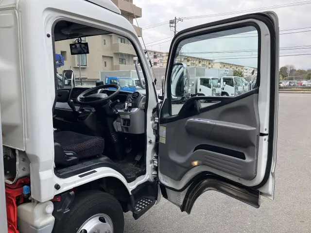 三菱 キャンター 2RG-FEA20の写真19