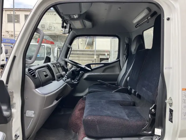 三菱 キャンター 2RG-FEA20の写真22