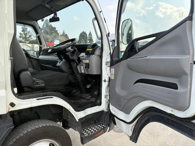 三菱 キャンター 2PG-FEB50の写真17