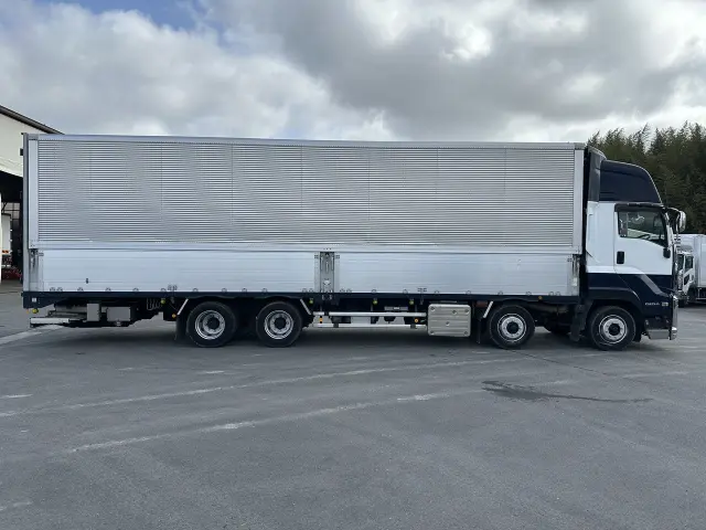 いすゞ ギガ 2PG-CYJ77Cの写真7