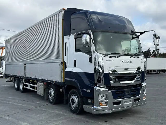 いすゞ ギガ 2PG-CYJ77Cの写真9