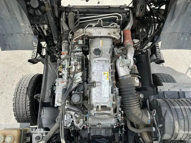 いすゞ ギガ 2PG-CYJ77Cの写真23