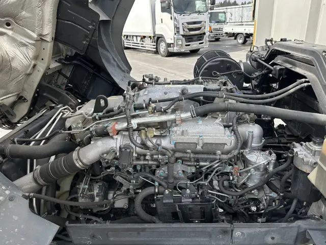 いすゞ ギガ 2PG-CYJ77Cの写真25