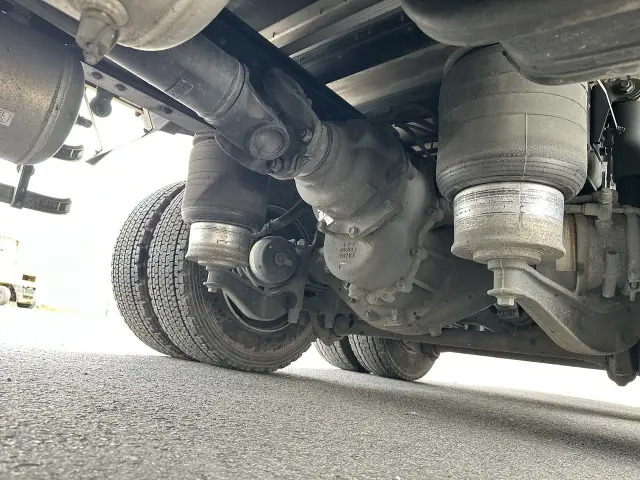 いすゞ ギガ 2PG-CYJ77Cの写真27