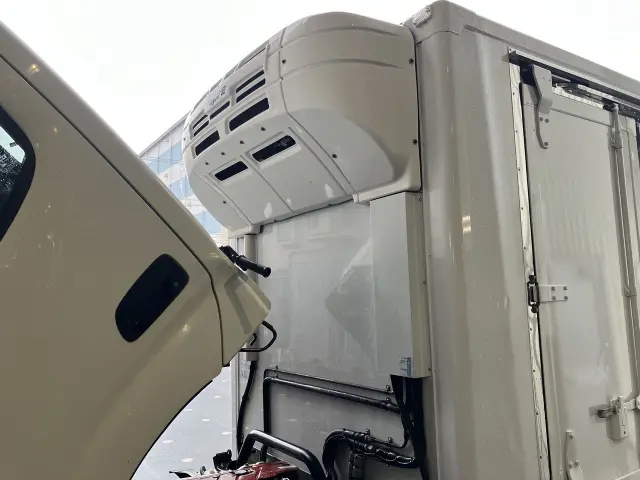 日野 デュトロ TKG-XZU605Mの写真11