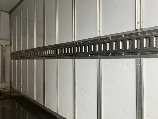 日野 デュトロ TKG-XZU605Mの写真17