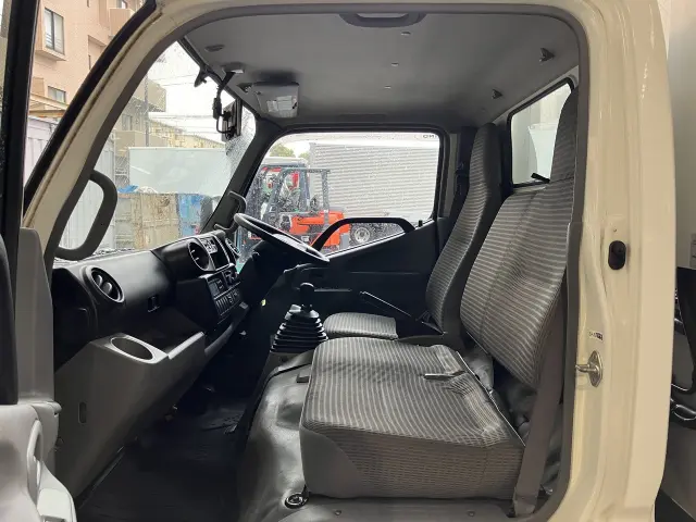 日野 デュトロ TKG-XZU605Mの写真22