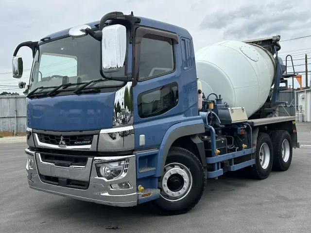 三菱 スーパーグレート 2KG-FV70GXの写真1