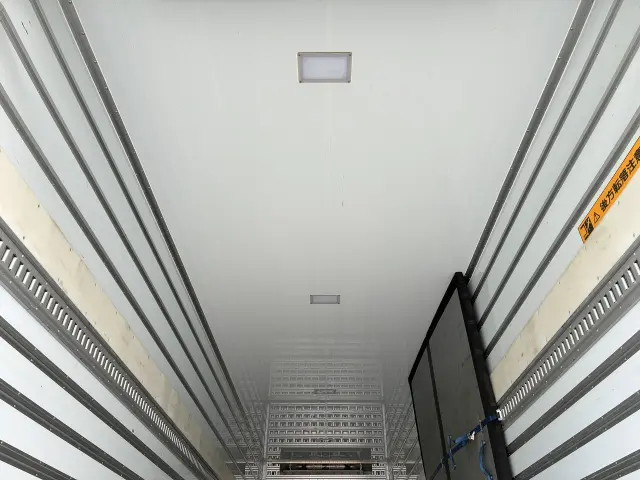 いすゞ ギガ 2PG-CYJ77Cの写真14