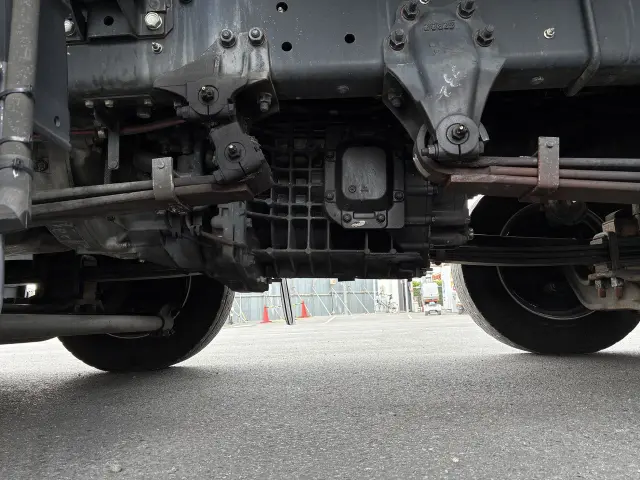 いすゞ ギガ 2PG-CYJ77Cの写真25