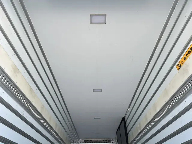 いすゞ ギガ 2PG-CYJ77Cの写真14