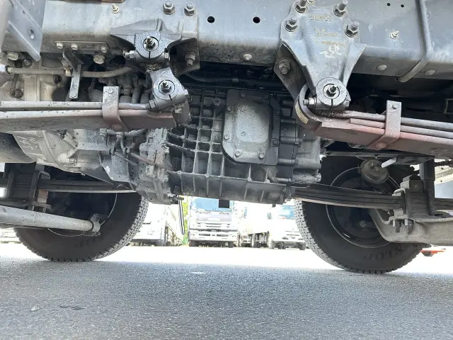 いすゞ ギガ 2PG-CYJ77Cの写真25