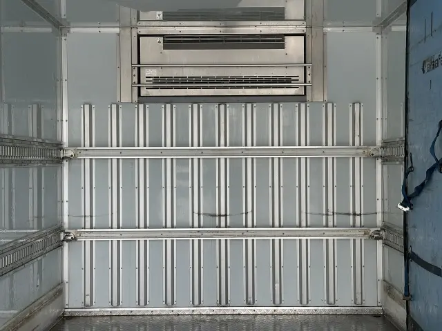 いすゞ フォワード 2PG-FRR90S2の写真18