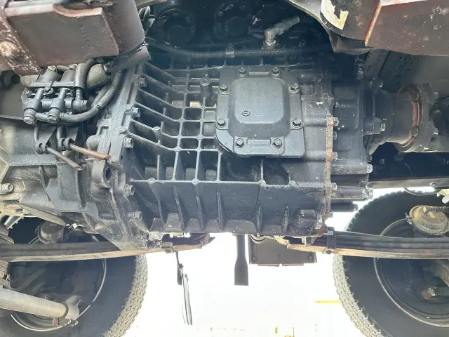 いすゞ ギガ 2PG-CYJ77Cの写真11