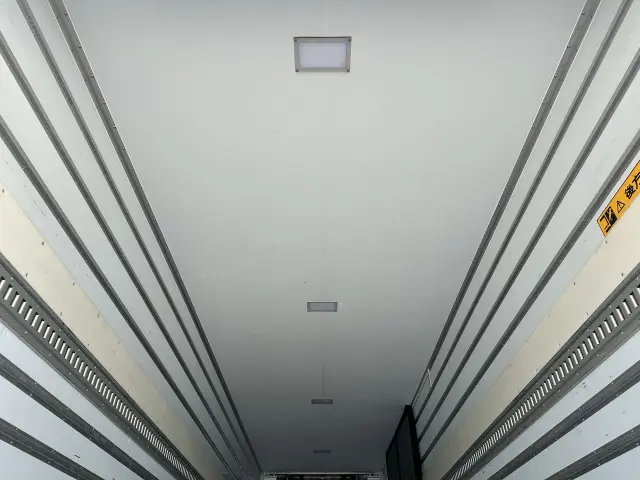 いすゞ ギガ 2PG-CYJ77Cの写真14